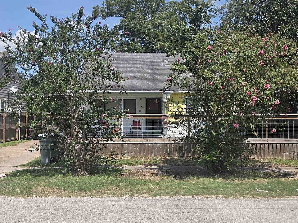 1st image of 585 Iowa St