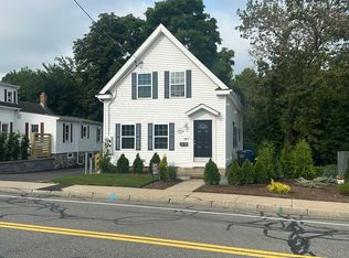 26 Grove St #A, Hopkinton, MA 01748