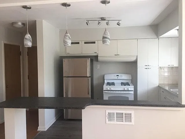 6925 Clifton Ave #2S — Photo 13