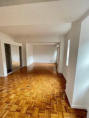 4th image of 232 E 12th St APT 4D
