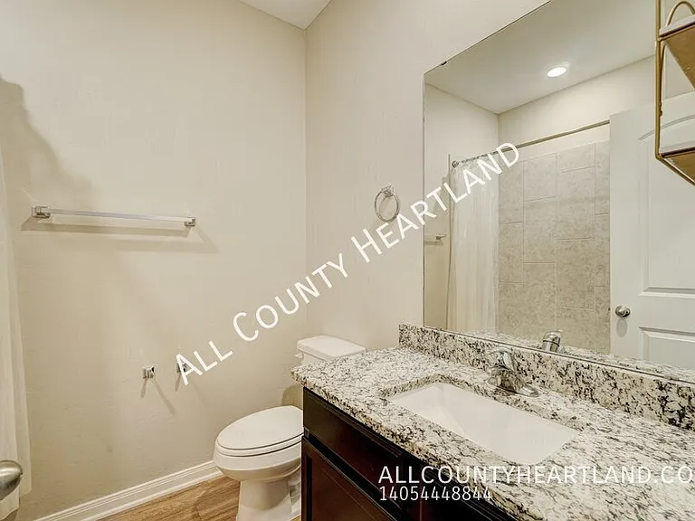 309 E Georgia Ter — Photo 12