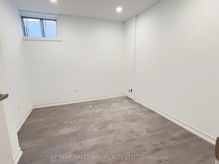 131 Southview Dr #BASEMENT — Photo 7