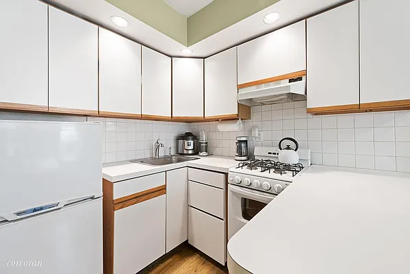 Sold by Corcoran | media 3