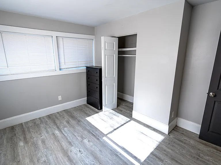 2881 Sylvan Rd #D — Photo 13