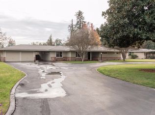 1226 E Holland Ave, Fresno, CA