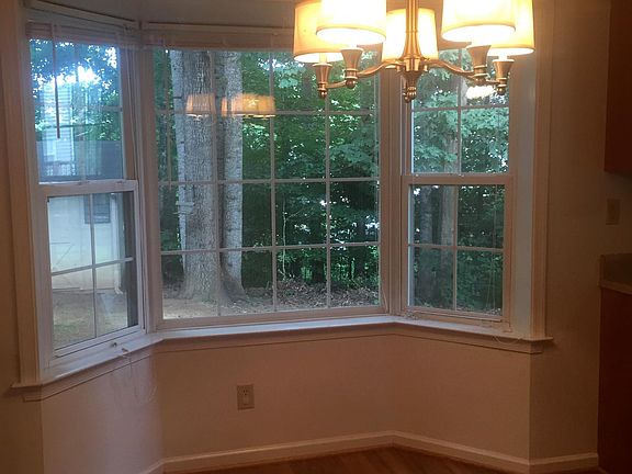 5th image of 2668 Powell Creek Dr