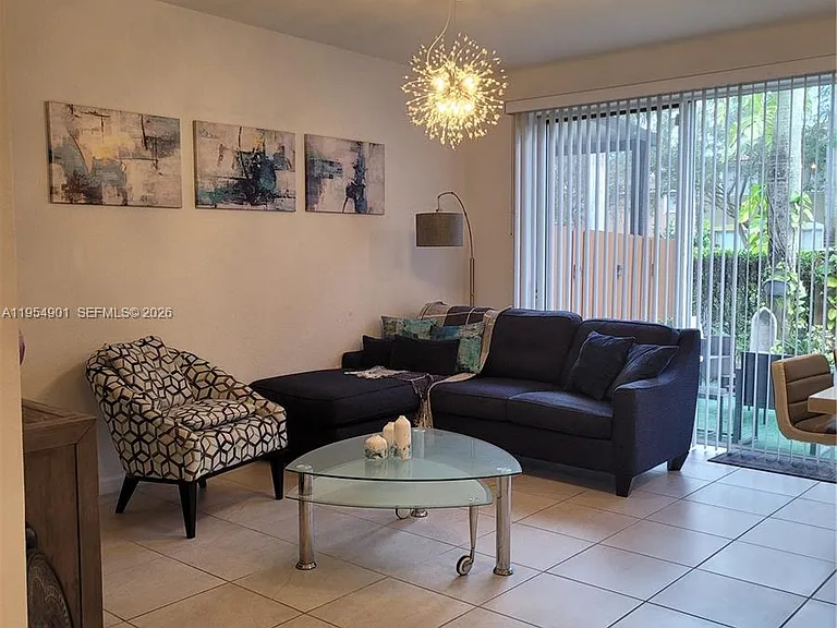 1015 SE 24th Ter #1015 — Photo 11