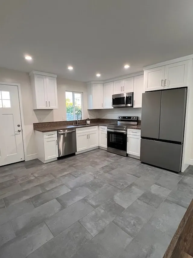 2 bed, $2,900 — Photo 3