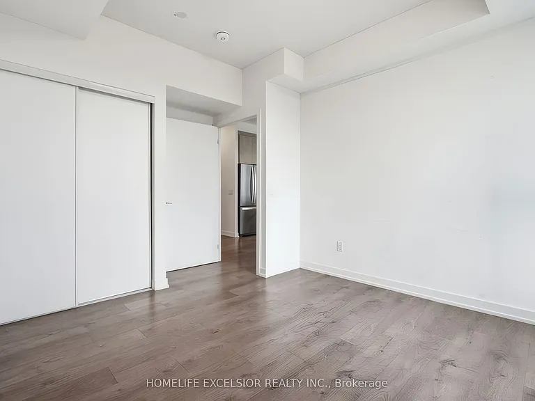 55 Duke St W #1002 — Photo 18