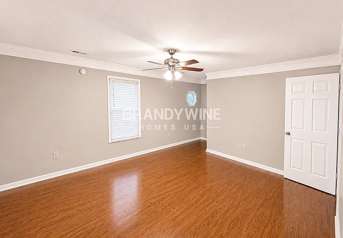 7477 Stonington Dr — Photo 13