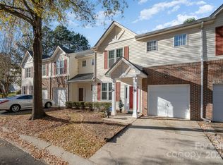 10730 Essex Hall Dr, Charlotte, NC 28277