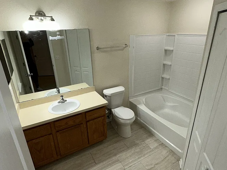 1707 Biscayne Bay Cir — Photo 5
