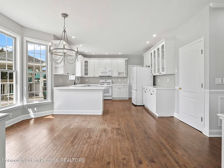 74 Seaview Ave — Photo 29
