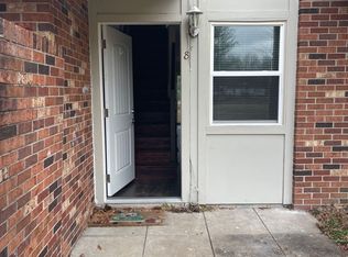 315 N Westridge Dr #8, Carbondale, IL 62901