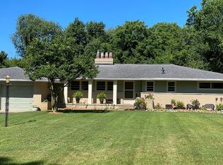 2160 Maple Dr, Jackson, MI 49203