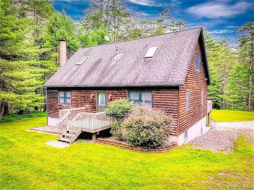 160 Yulan Barryville Road photo 1