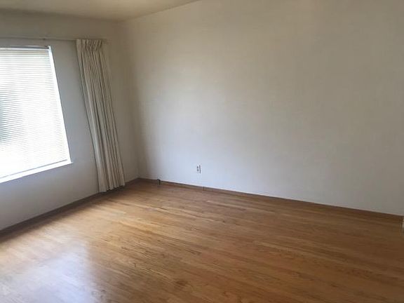 2nd image of 48 Alta Vista Way