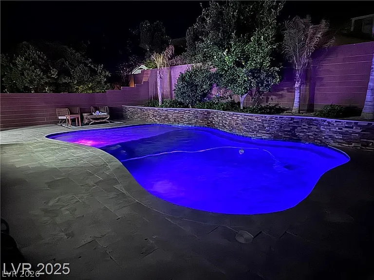 5873 Skyfall Ct — Photo 7