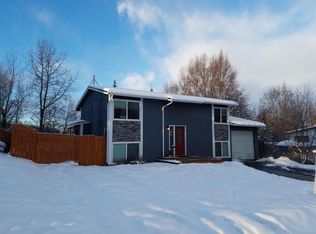 9810 Tolsona Cir, Anchorage, AK 99515