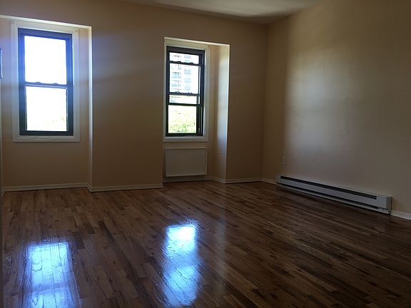5th image of 1749 215th St