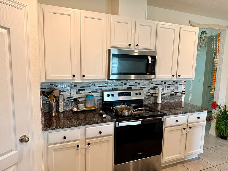2250 Hidden Palm Dr — Photo 5