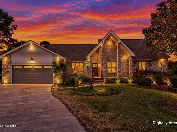 106 Bogey Court, Hampstead, NC 28443