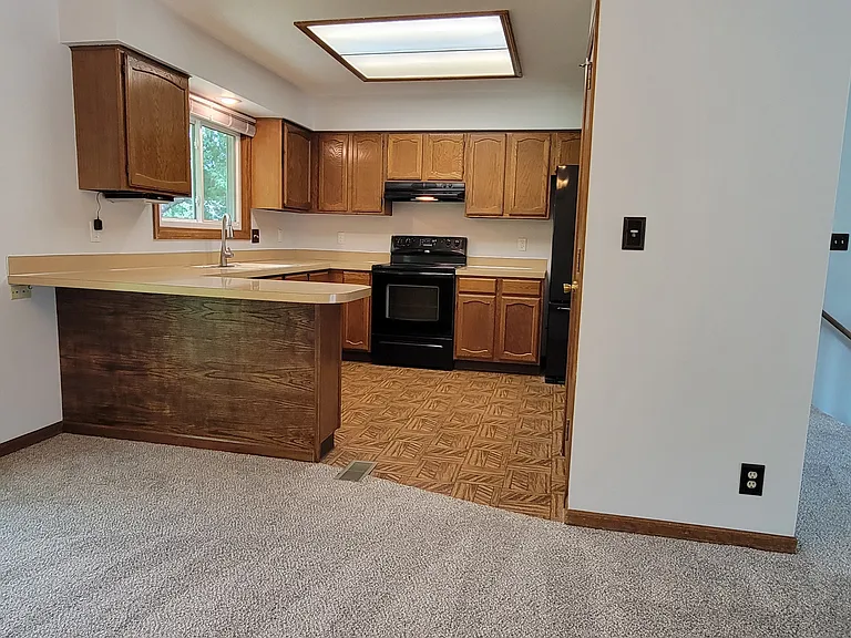 5208 Ascot Cir — Photo 7