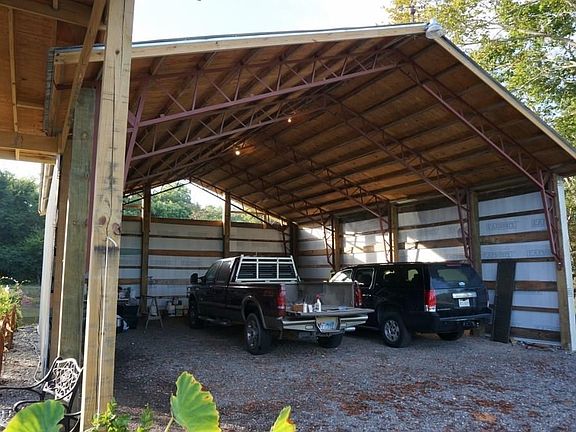 Garage area to park car or enjoy as a workshop.