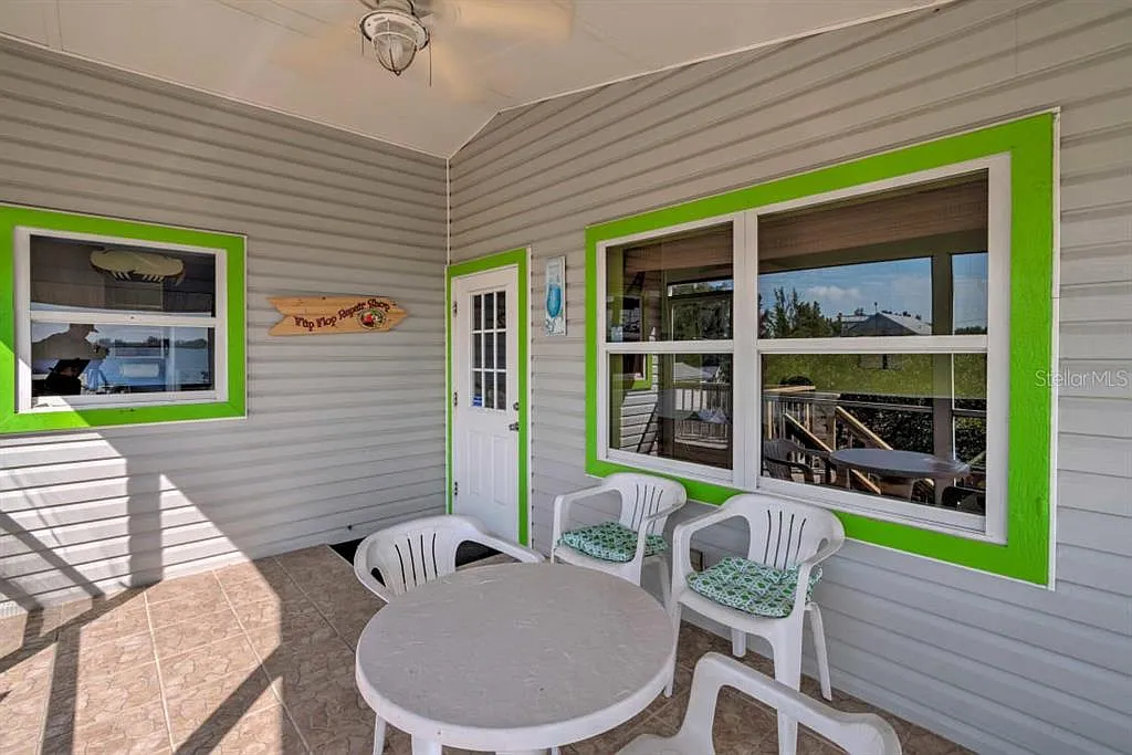 2 bed, 1.0 bath, 1515 sqft, $6,200 — Photo 3