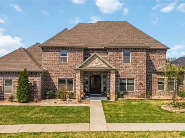 4606 SW Barton St, Bentonville, AR 72713