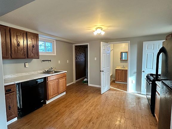 3rd image of 872 River St #2