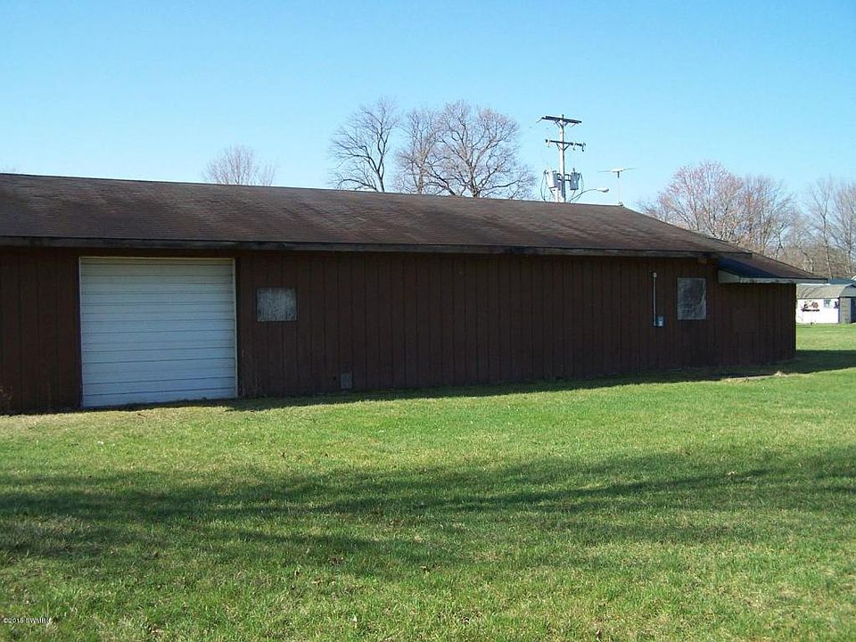 1st image of 228 E Avery Dr