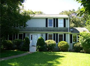 6 Greenview Ct, Johnston, RI 02919