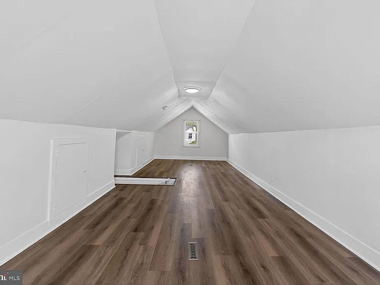 3303 Fairview Rd — Photo 15