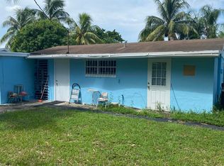 4344 Pine St, West Palm Beach, FL 33406