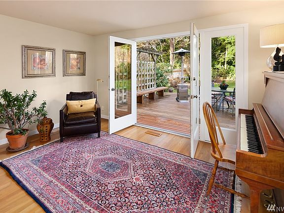 3rd image of 8820 SE 72nd Pl