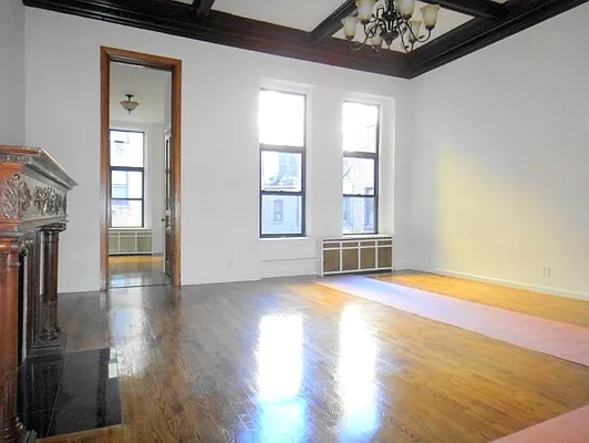 Rented by Balass Ralph, LREB | media 19