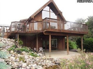 526 Sandy Lake Rd, Kent, OH 44240