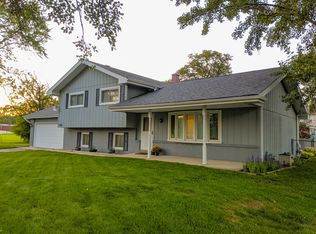 1136 Oxford St, Downers Grove, IL 60516