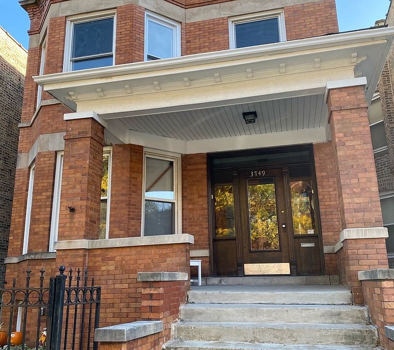 1st image of 3749 W Wrightwood Ave