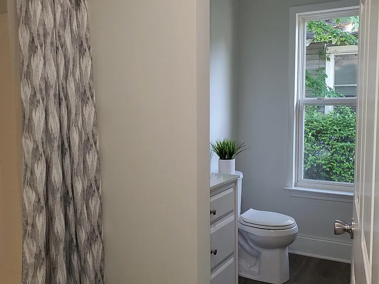 1512 Parkwood Ave — Photo 11