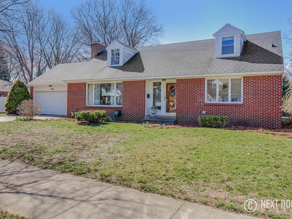 1st image of 318 W 31st St
