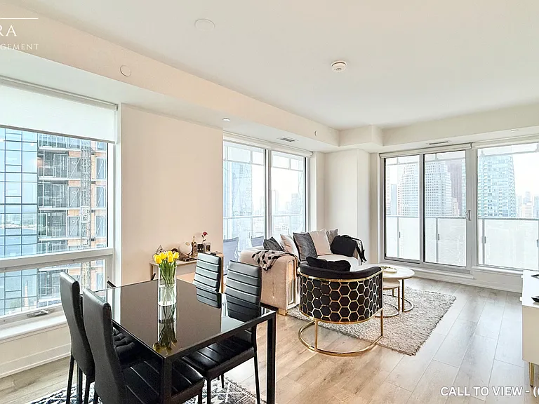 28 Freeland St #4304 — Photo 1