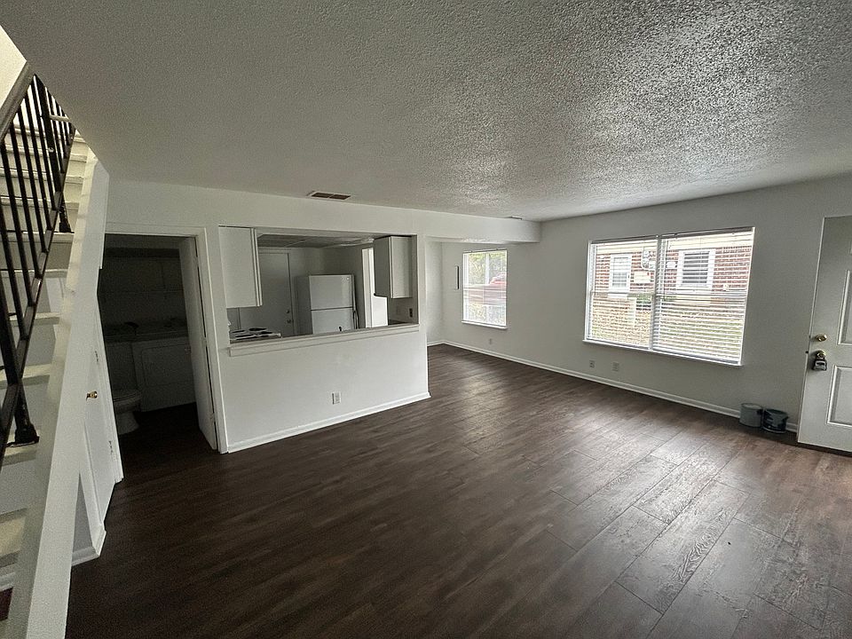 1st image of 3274 Lupine Dr