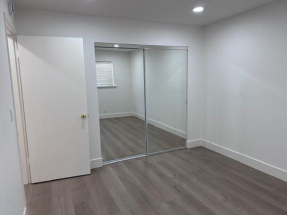 5th image of 502 Hope Ter APT 1