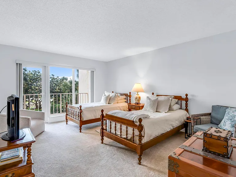 4301 N Ocean Blvd #A206 — Photo 30