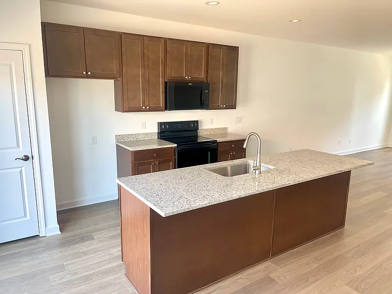 209 N Broad St — Photo 5