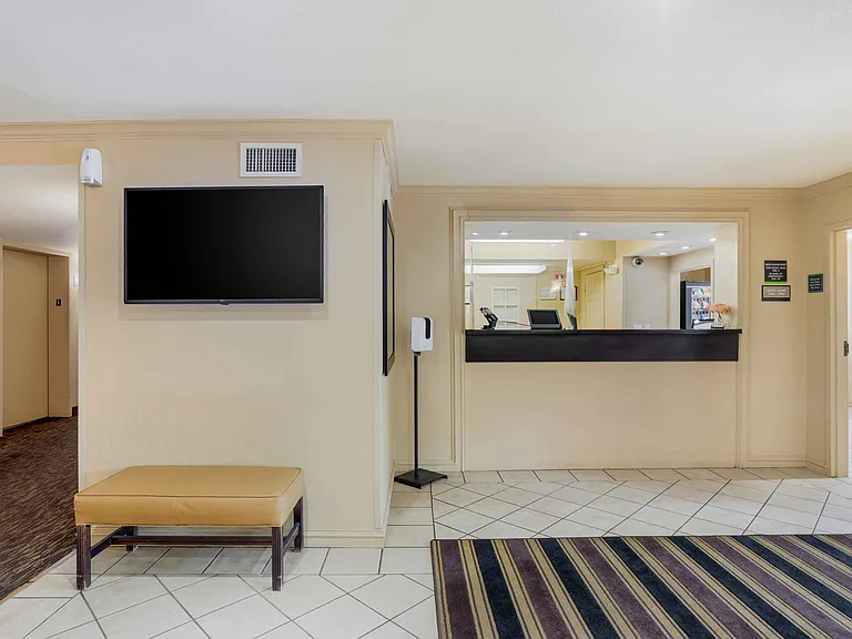 Lobby and Guest Check-in