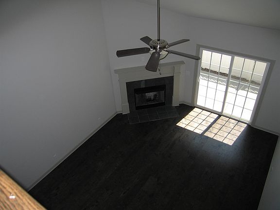 3rd image of 2342 N Tennessee Blvd #803
