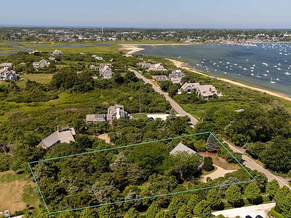 3rd image of 61 Monomoy Rd